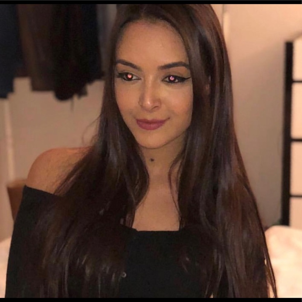 Meet your Posher, Gina
